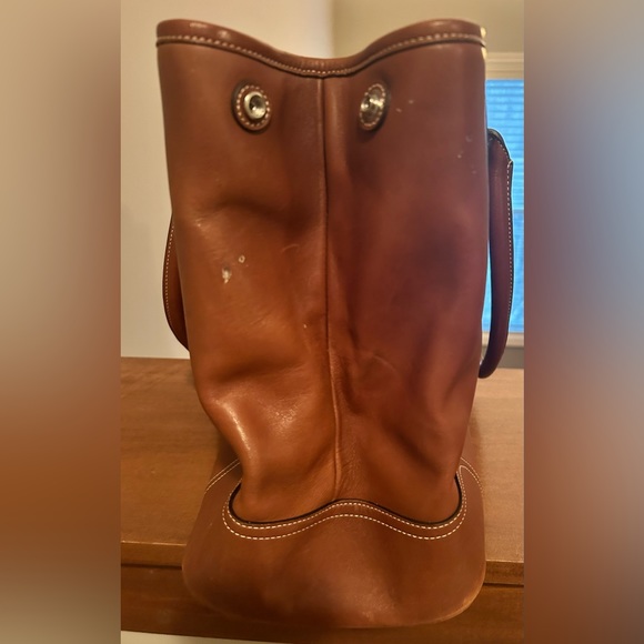 Vintage Coach Hampton Brown Large Leather
Tote DO4S-5131 - Picture 4 of 8
